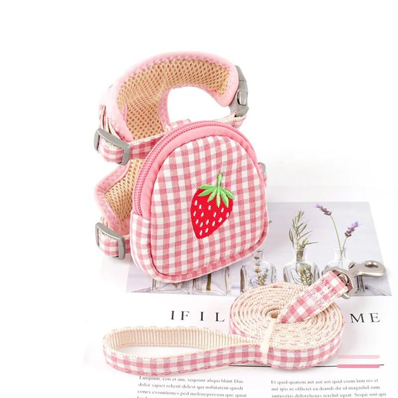 Conjunto adorável de coleira e guia xadrez com estampa de frutas para animais de estimação – Colete ajustável + Guia + Mini Bolsa